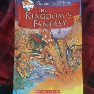 Scholastic Geronimo Stilton: The Kingdom of Fantasy - Red and Gold Cover